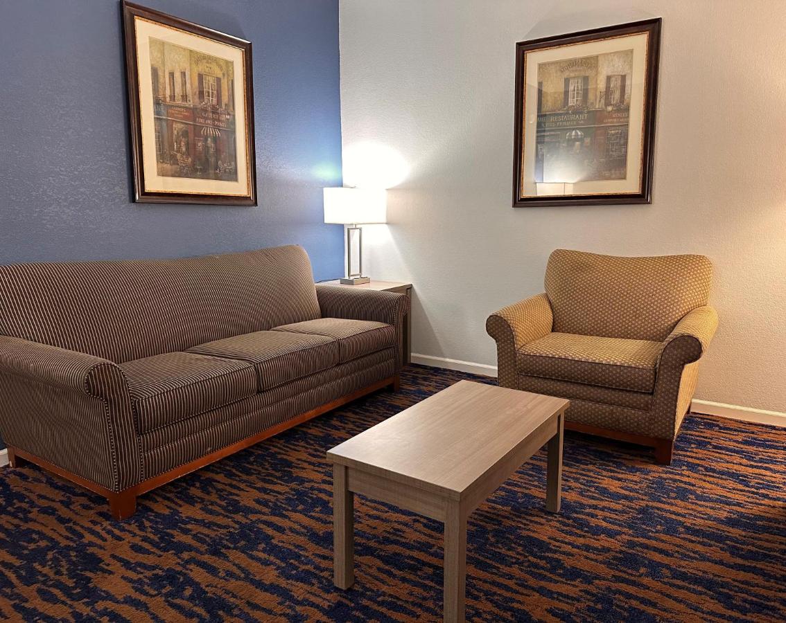 King Studio Suite - Non-Smoking at Baymont by Wyndham Indianapolis Northwest
