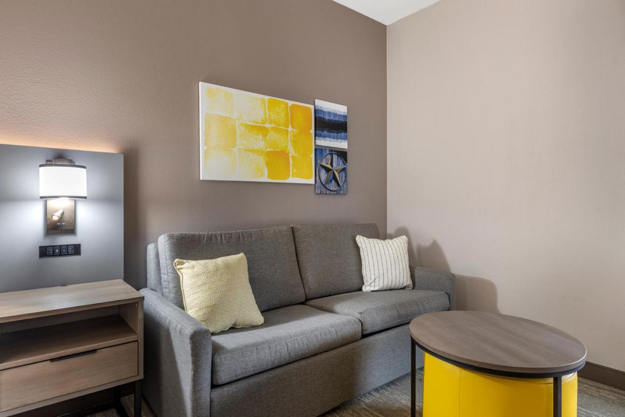 King Suite with Sofa bed - Disability Access/Non Smoking at Comfort Inn - Weatherford