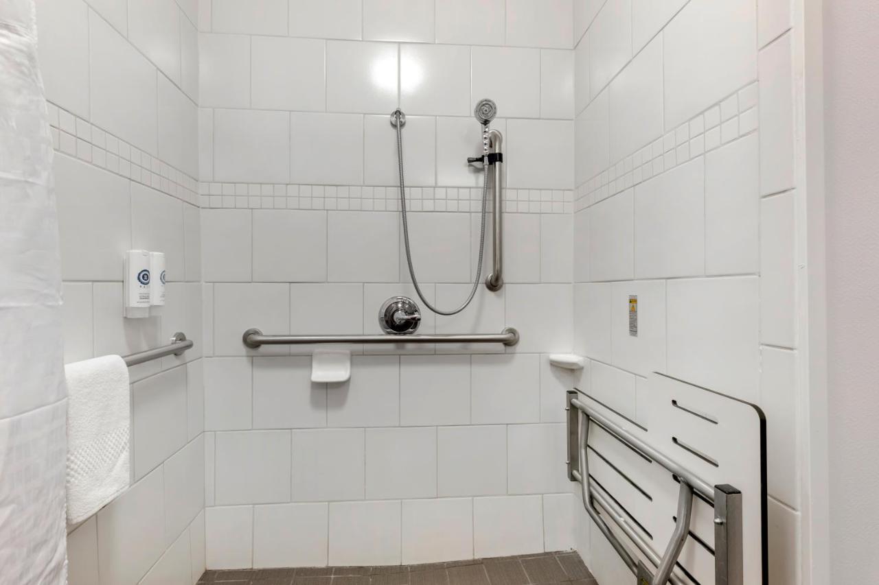 Quadruple Room with Two Queen Beds and Roll-In Shower - Disability Access/Non Smoking/Interior Corri at Comfort Inn - Weatherford