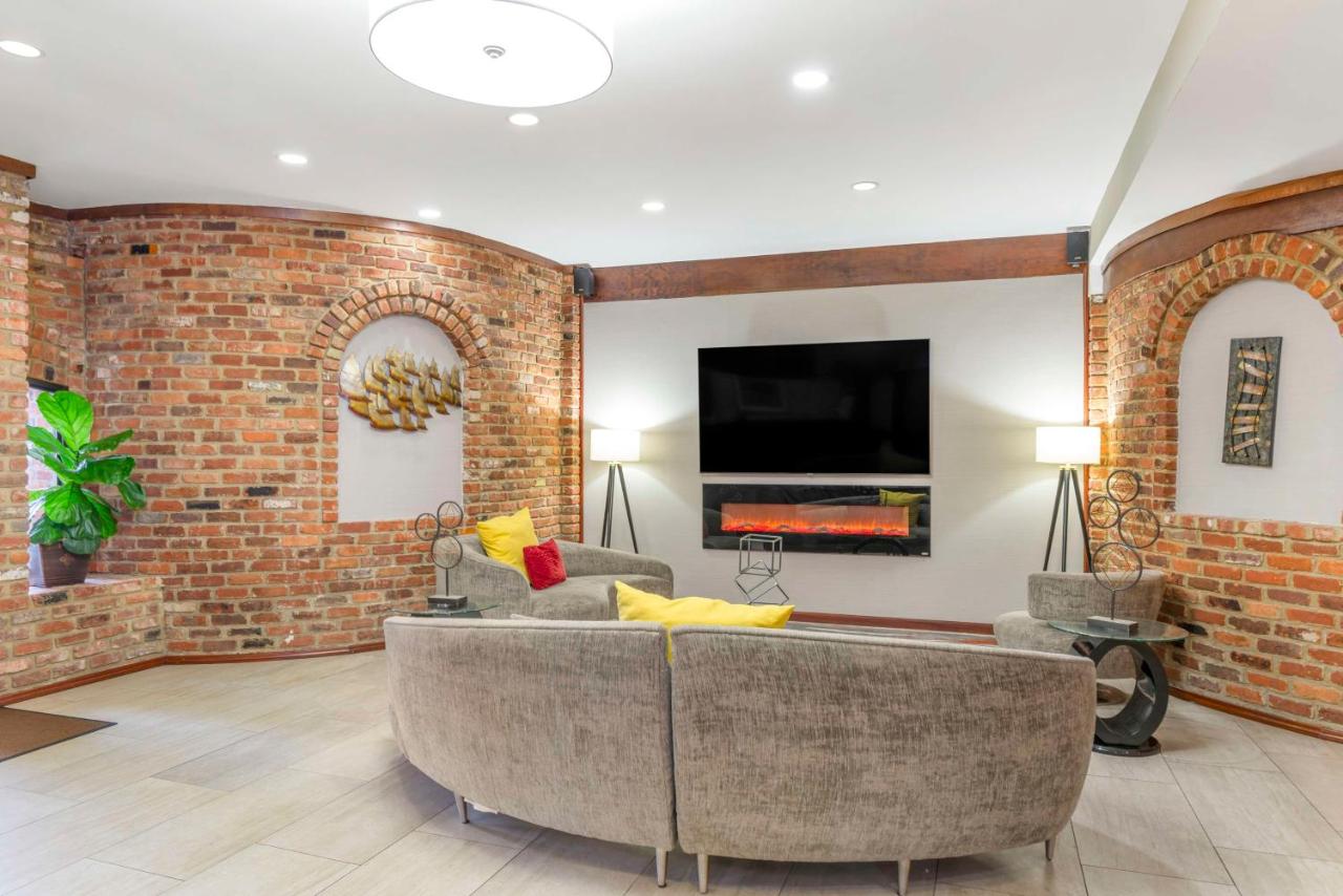 | Best Western PLUS Governor's Inn Richmond