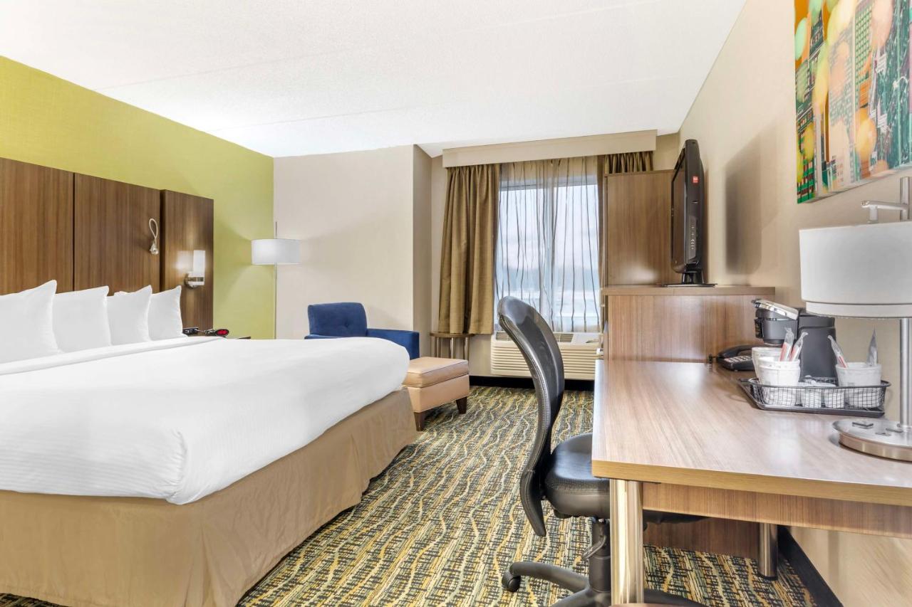 King Room - Non-Smoking at Best Western Plus New Englander