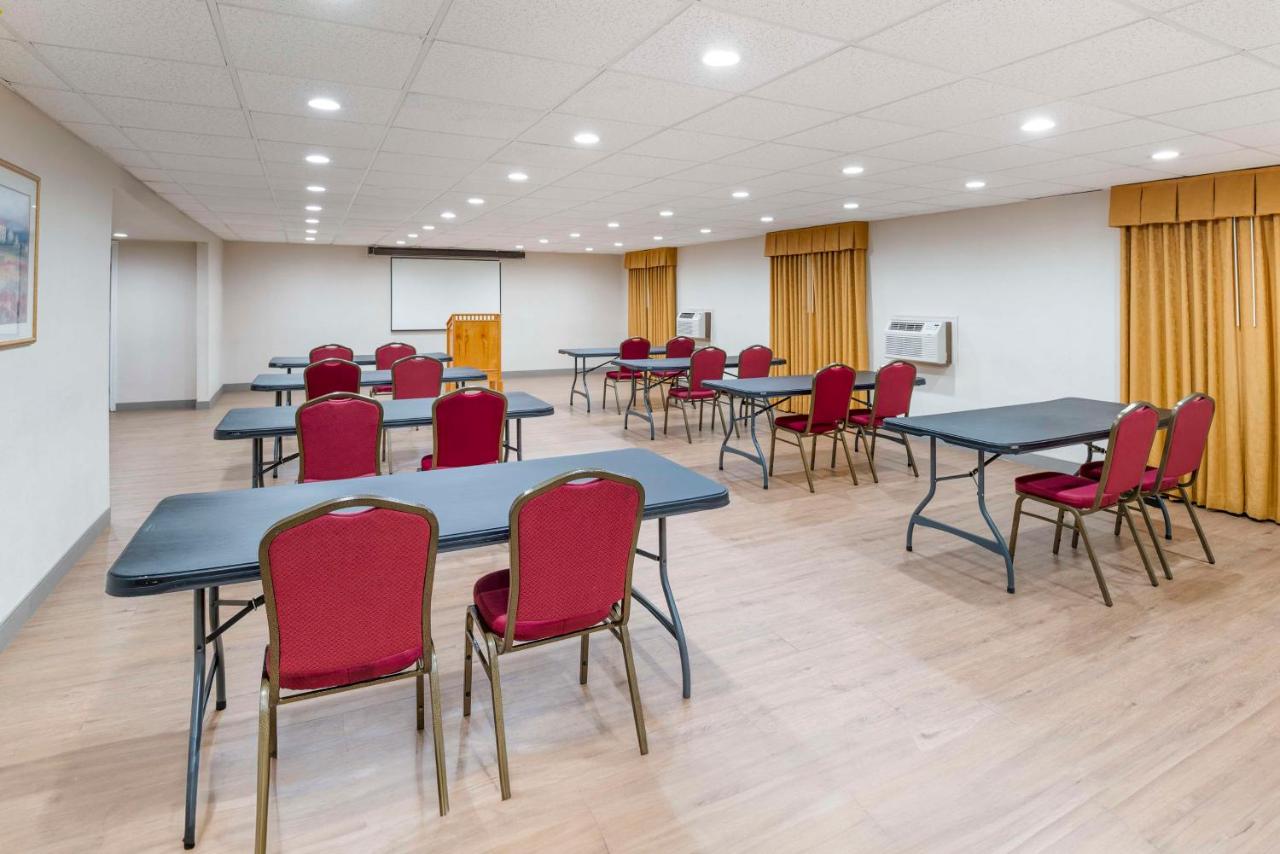 | Best Western PLUS Governor's Inn Richmond