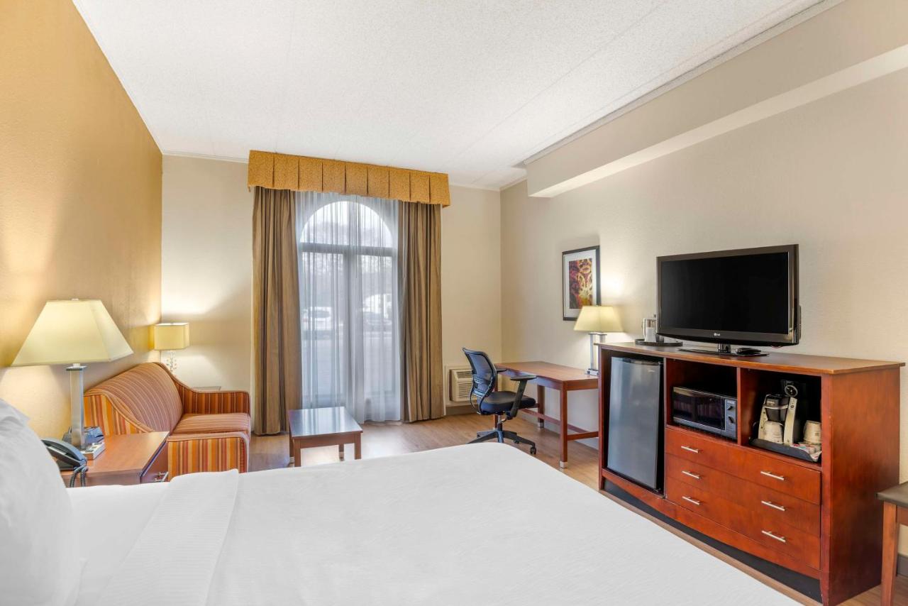 | Best Western PLUS Governor's Inn Richmond