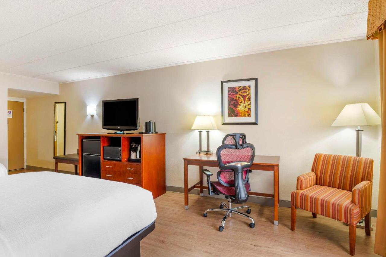 | Best Western PLUS Governor's Inn Richmond