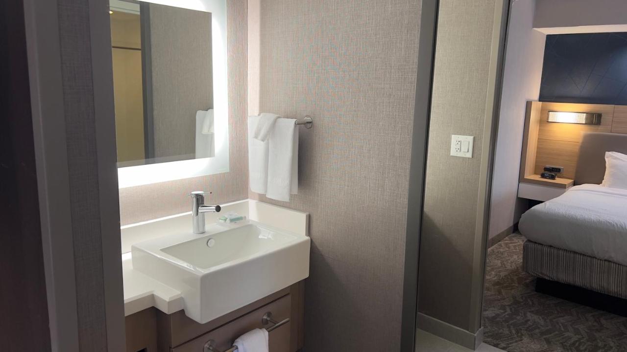  | SpringHill Suites by Marriott Lansing West