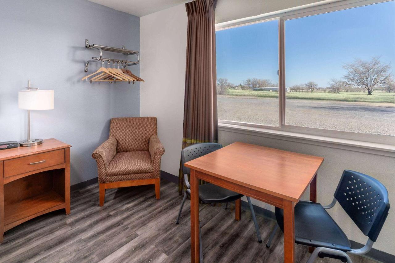 King Room - Disability Access - Non-Smoking at Super 8 by Wyndham Clayton