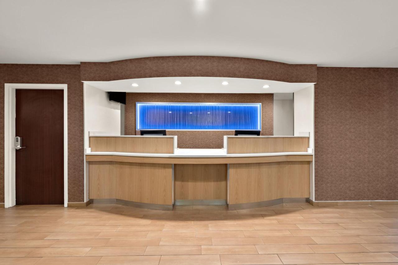| Fairfield by Marriott Chesapeake
