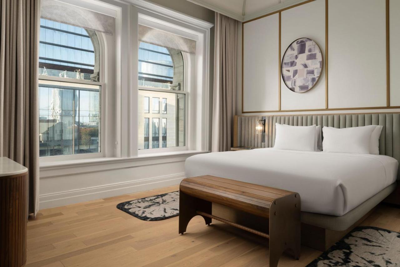 Queen Room at The Union Station Nashville Yards, Autograph Collection