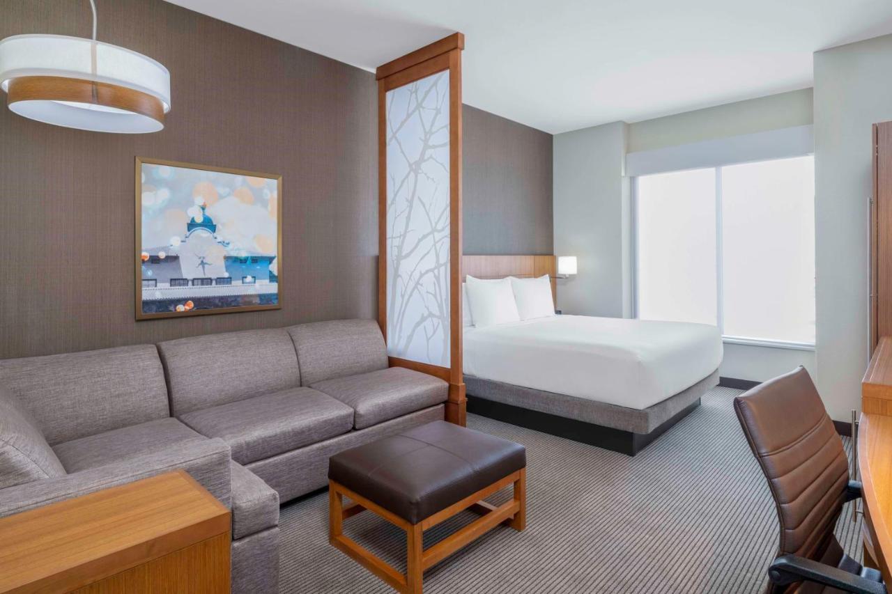 | Hyatt Place Fort Worth-Alliance Town Center