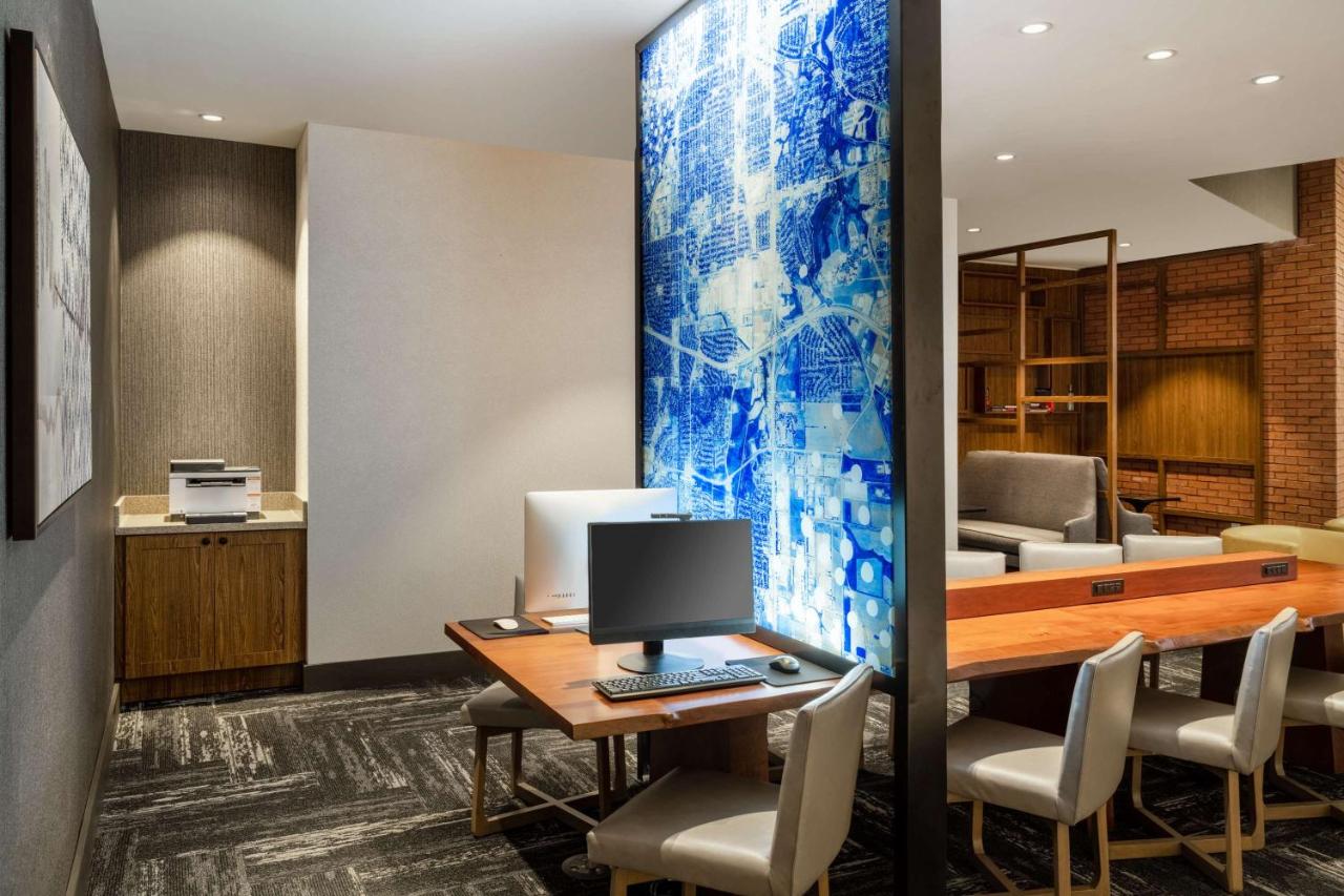 | Hyatt Place Fort Worth-Alliance Town Center
