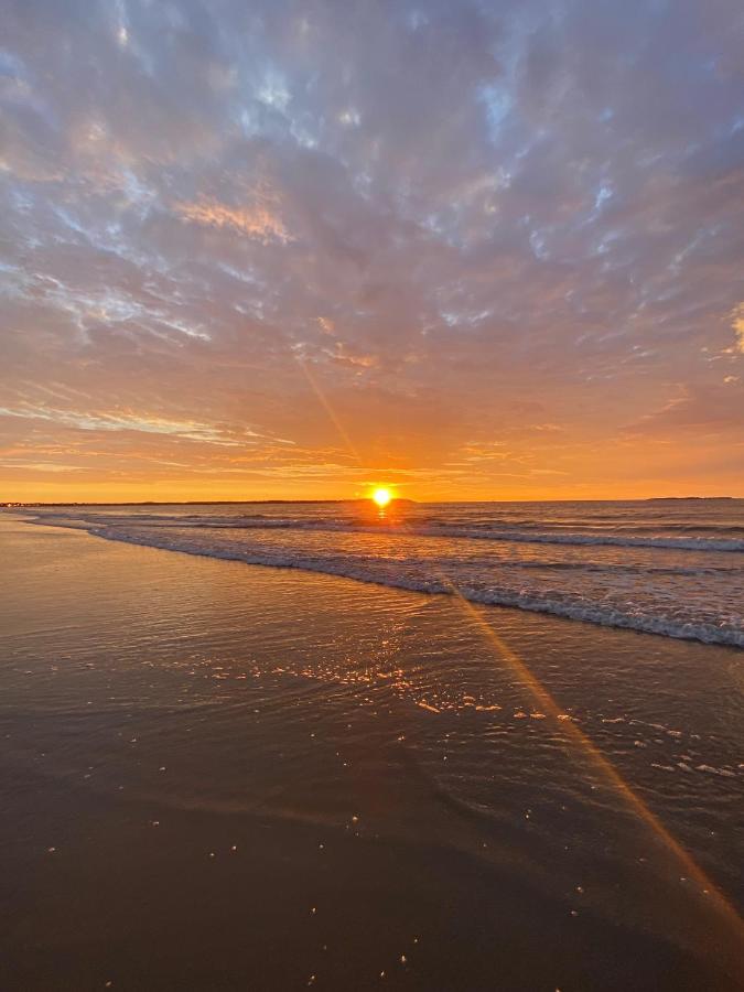 | Alouette Sunrise Suites