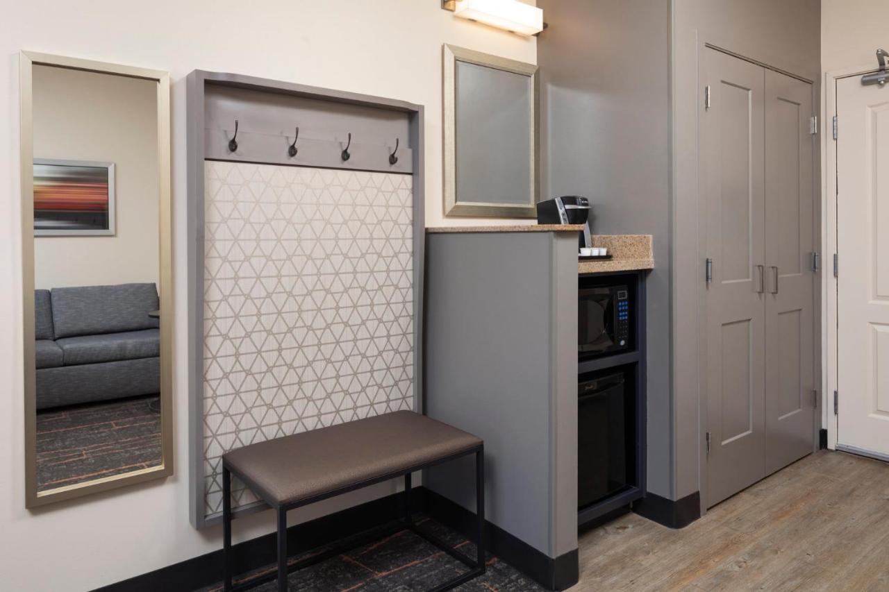  | Holiday Inn Hotel & Suites Maple Grove Nw Mpls-Arbor Lks, an IHG Hotel