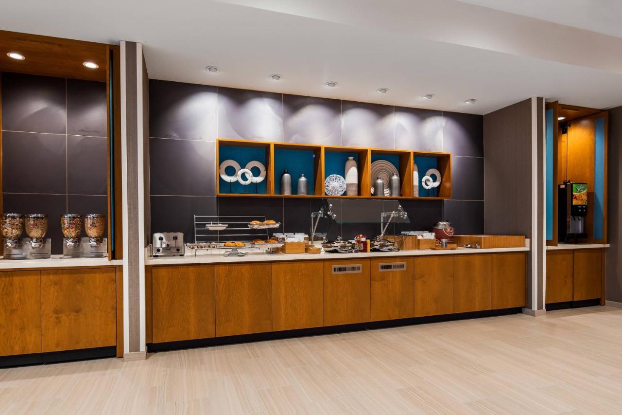 | Springhill Suites by Marriott Chambersburg