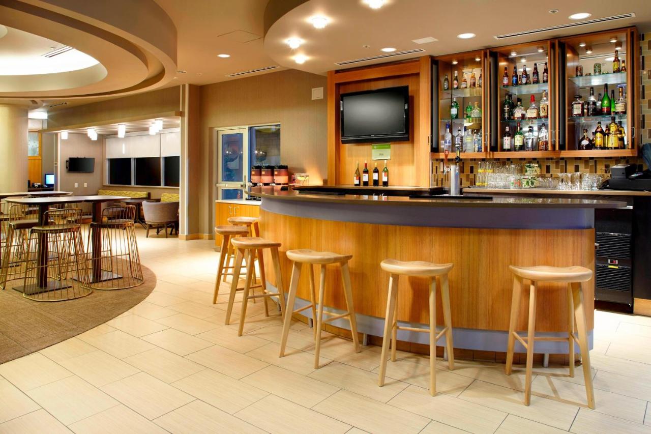 | SpringHill Suites by Marriott Chicago Waukegan/Gurnee