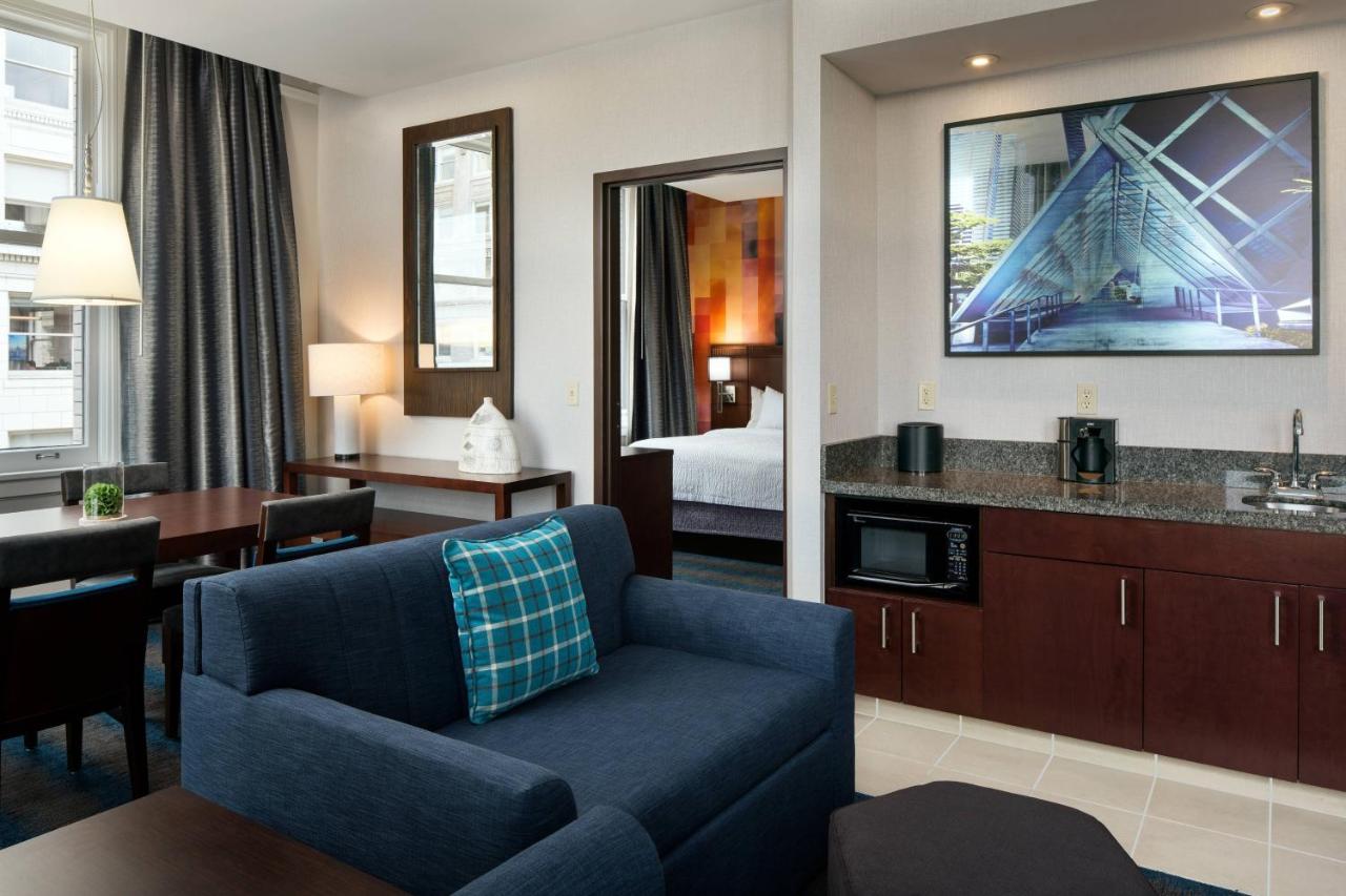 One-Bedroom Suite at Courtyard Seattle Downtown Pioneer Square