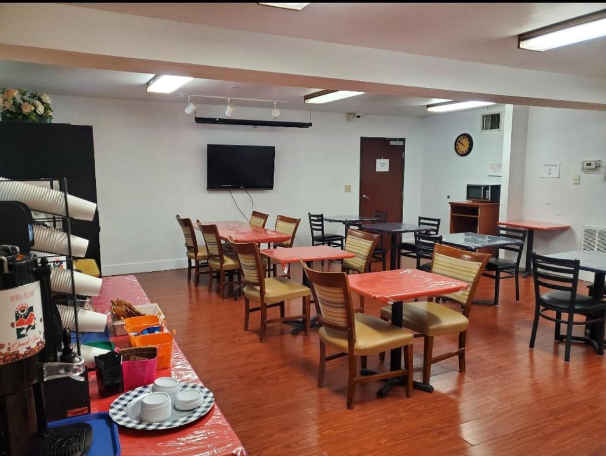 | Omak Inn