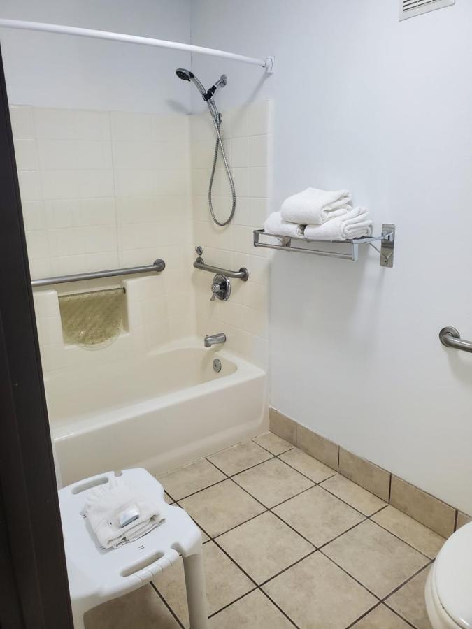 | Omak Inn