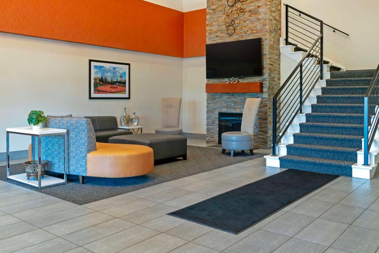 | Best Western Executive Inn & Suites
