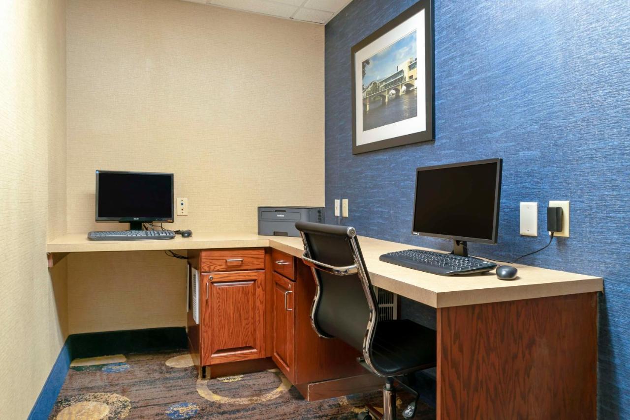 | Best Western Executive Inn & Suites