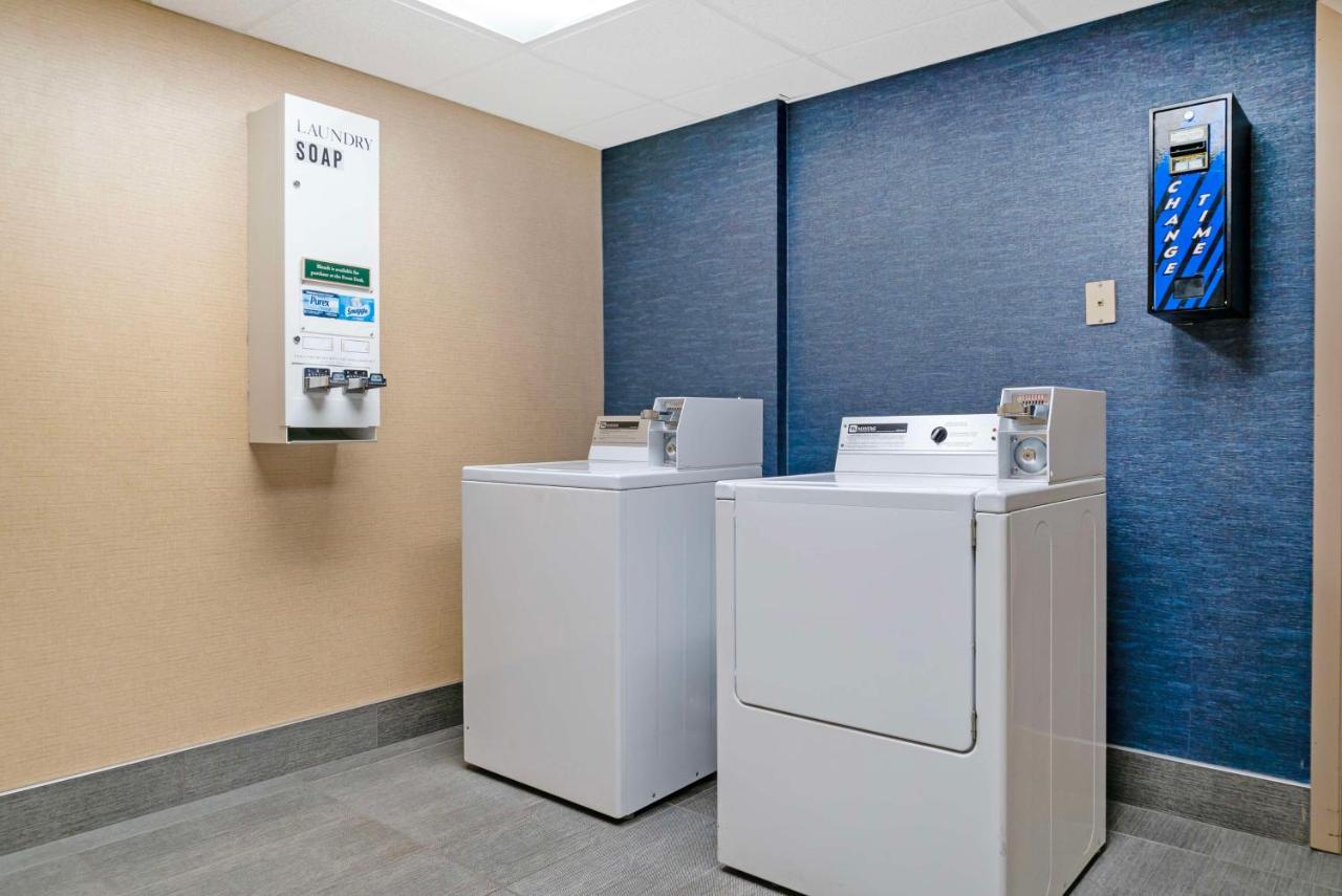 | Best Western Executive Inn & Suites