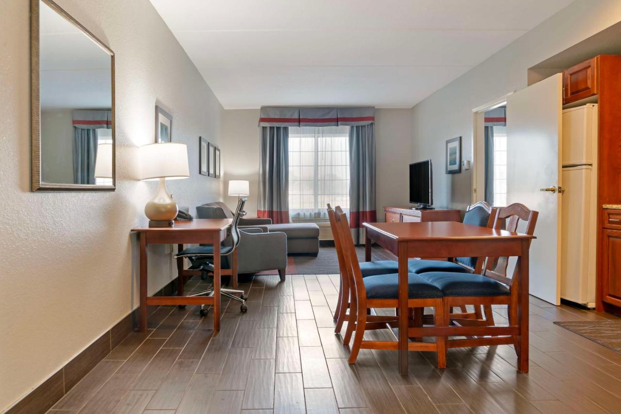 King Suite with Sofa Bed - Non-Smoking at The Grand Select