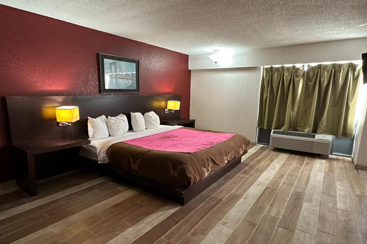  | River Valley Inn & Suites