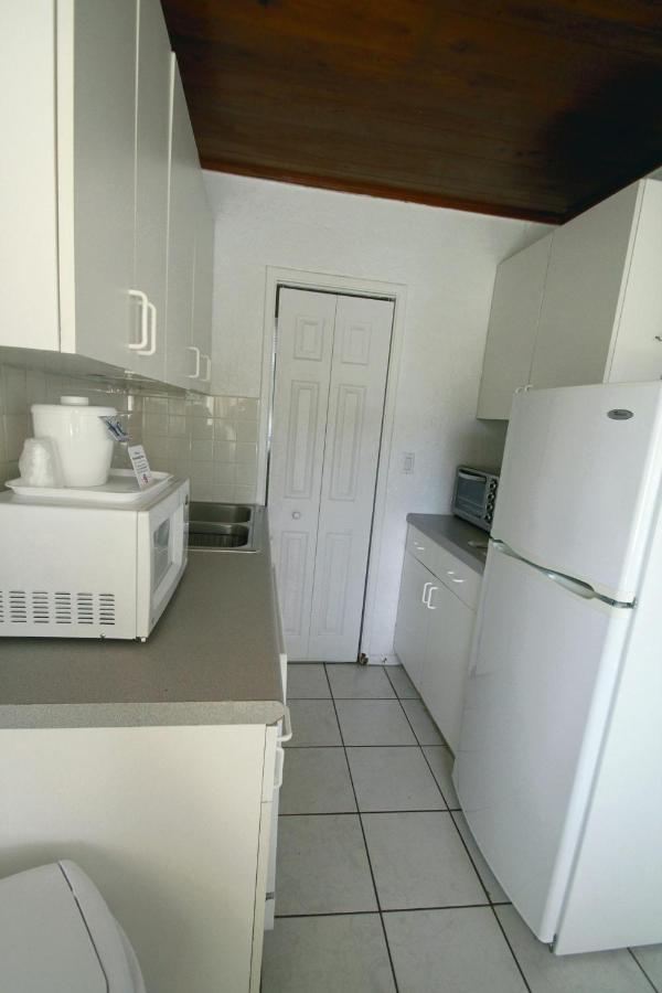 | Island Breeze Inn - Venice