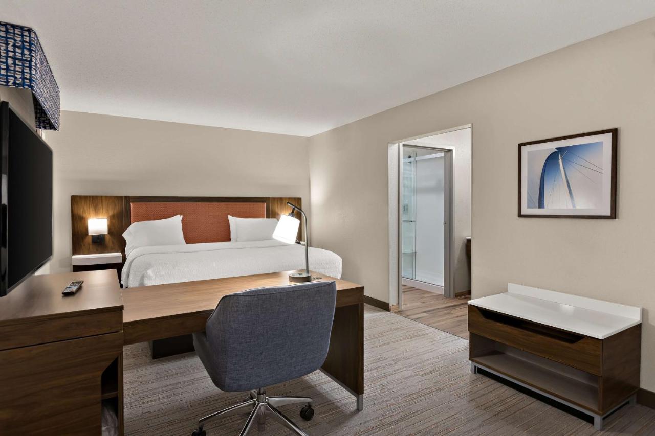 King Studio with Sofa Bed - Non-Smoking at Hampton Inn & Suites by Hilton Petoskey