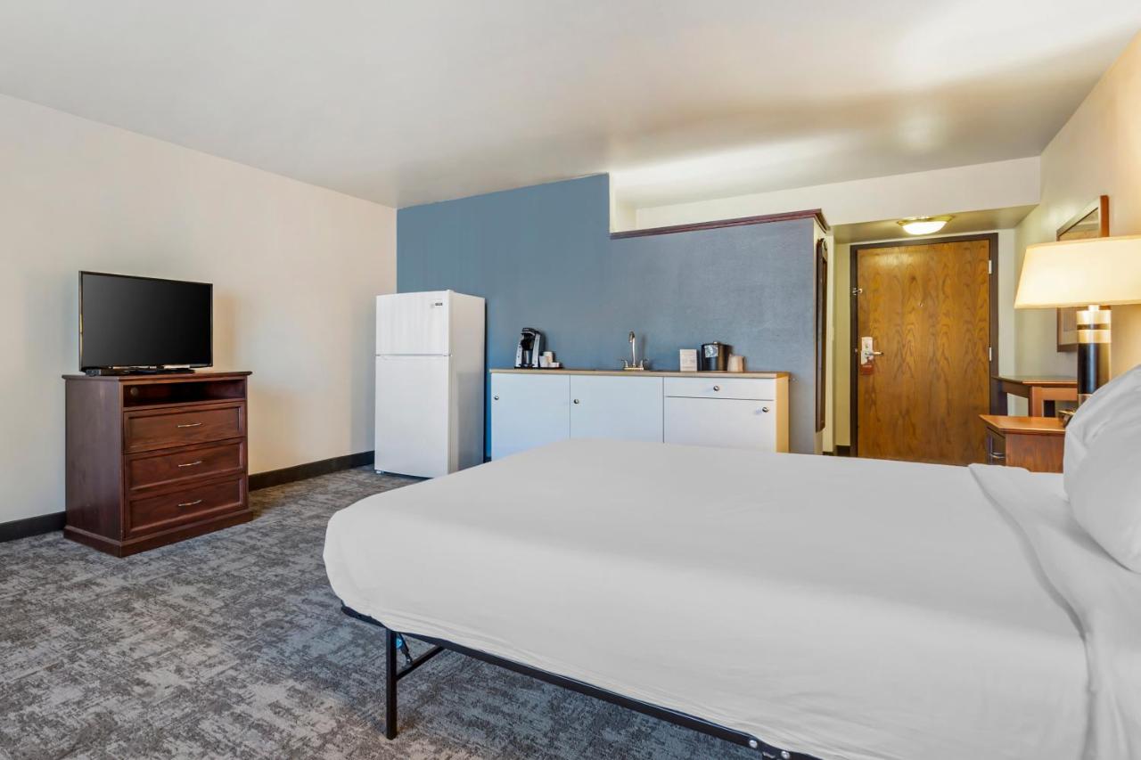 Standard Single Room at Seaport Inn and Suites