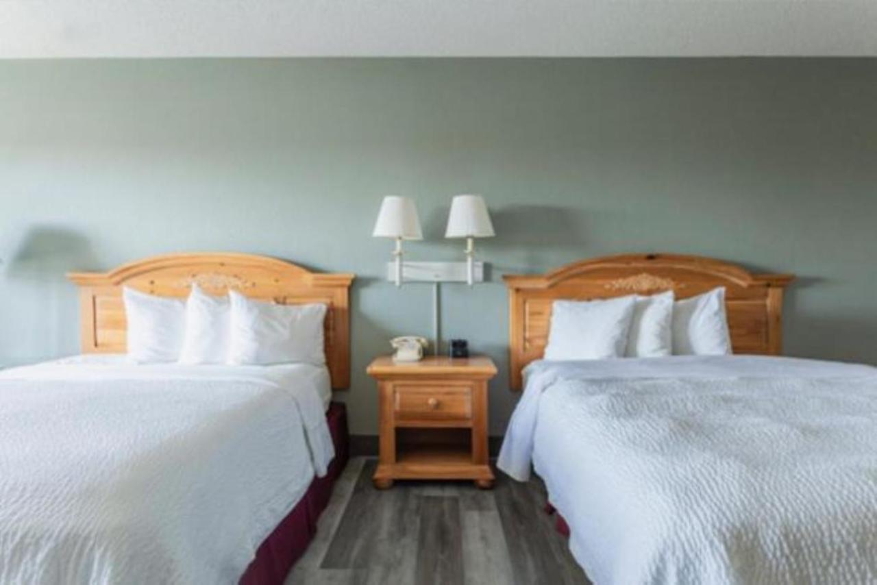 Queen Room with Two Queen Beds at Lancaster Inn and Suites
