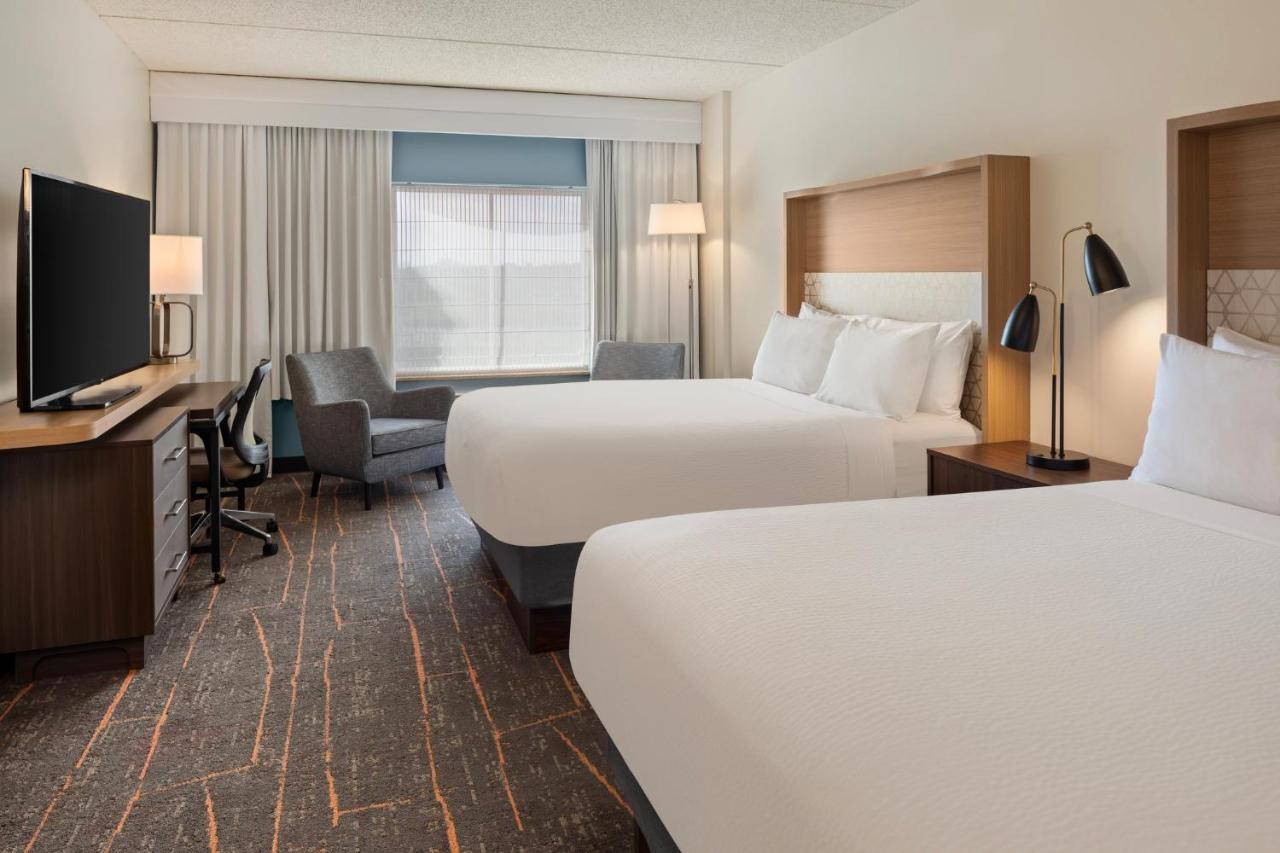  | Holiday Inn Hotel & Suites Maple Grove Nw Mpls-Arbor Lks
