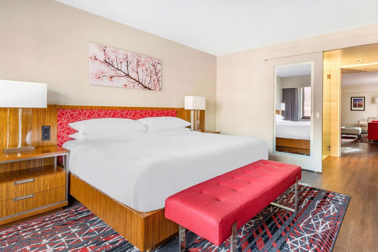 | Hilton Club The District Washington DC