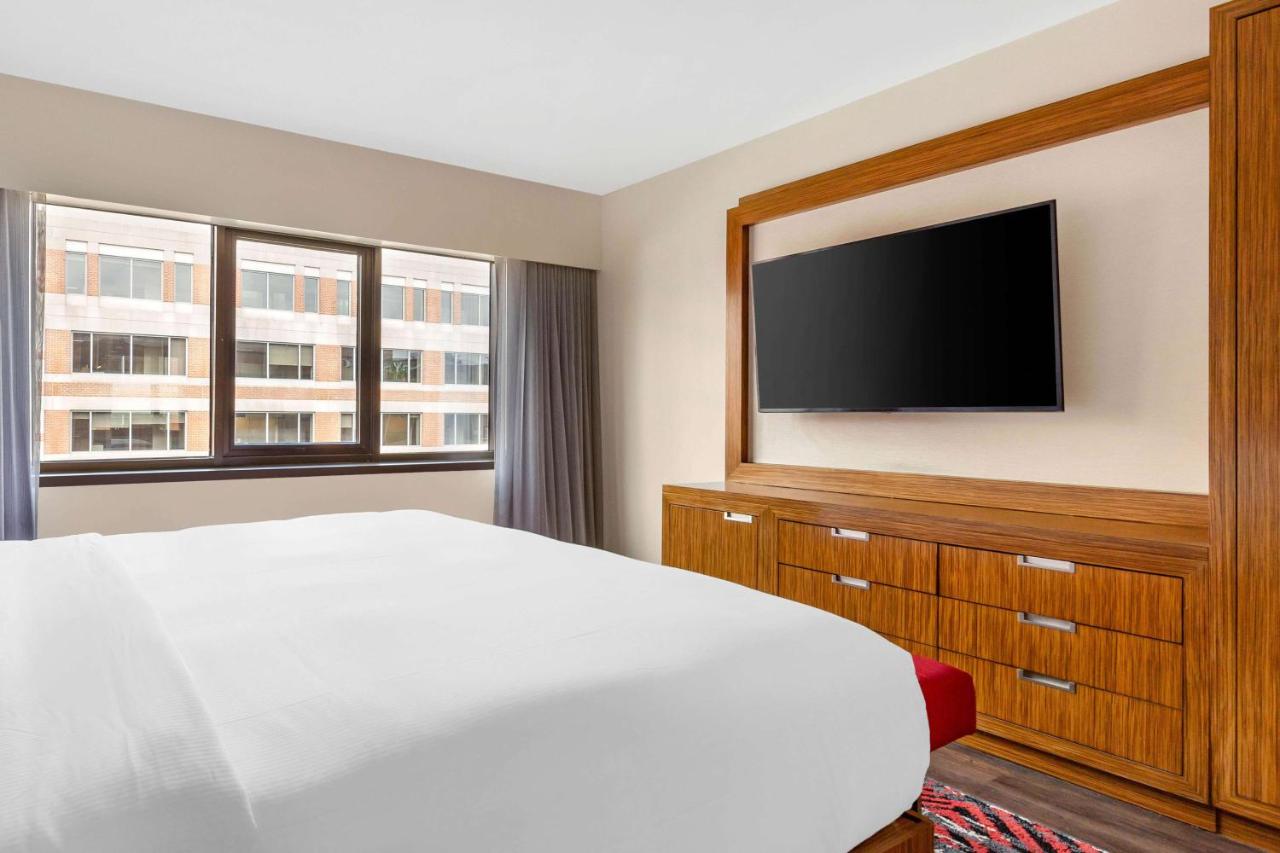 | Hilton Club The District Washington DC