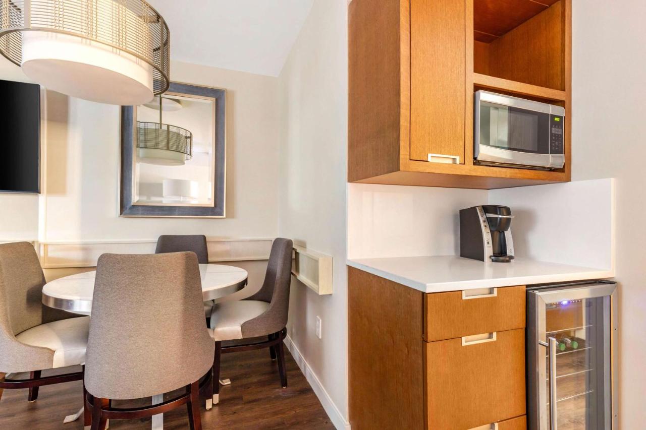 | Hilton Club The District Washington DC