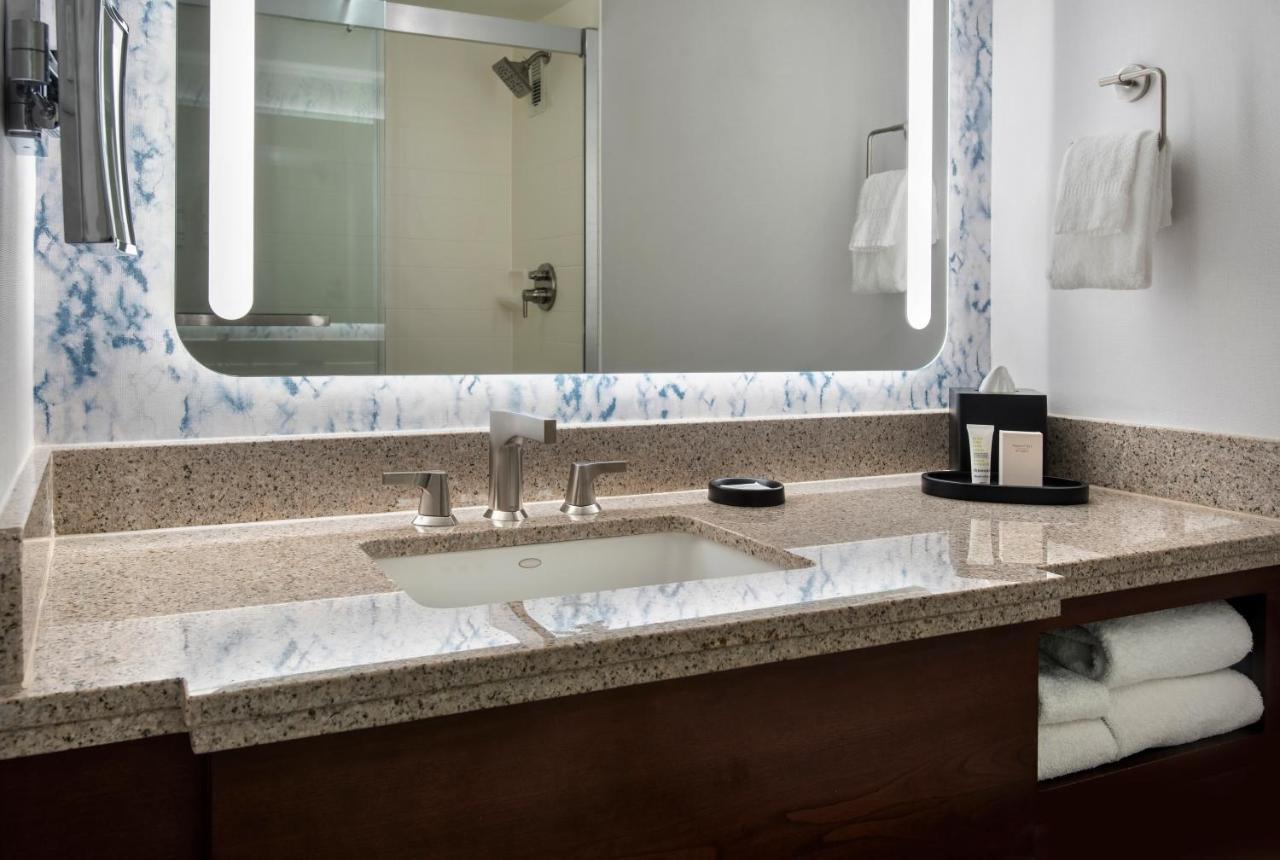 King or Double Room at Westchester Marriott