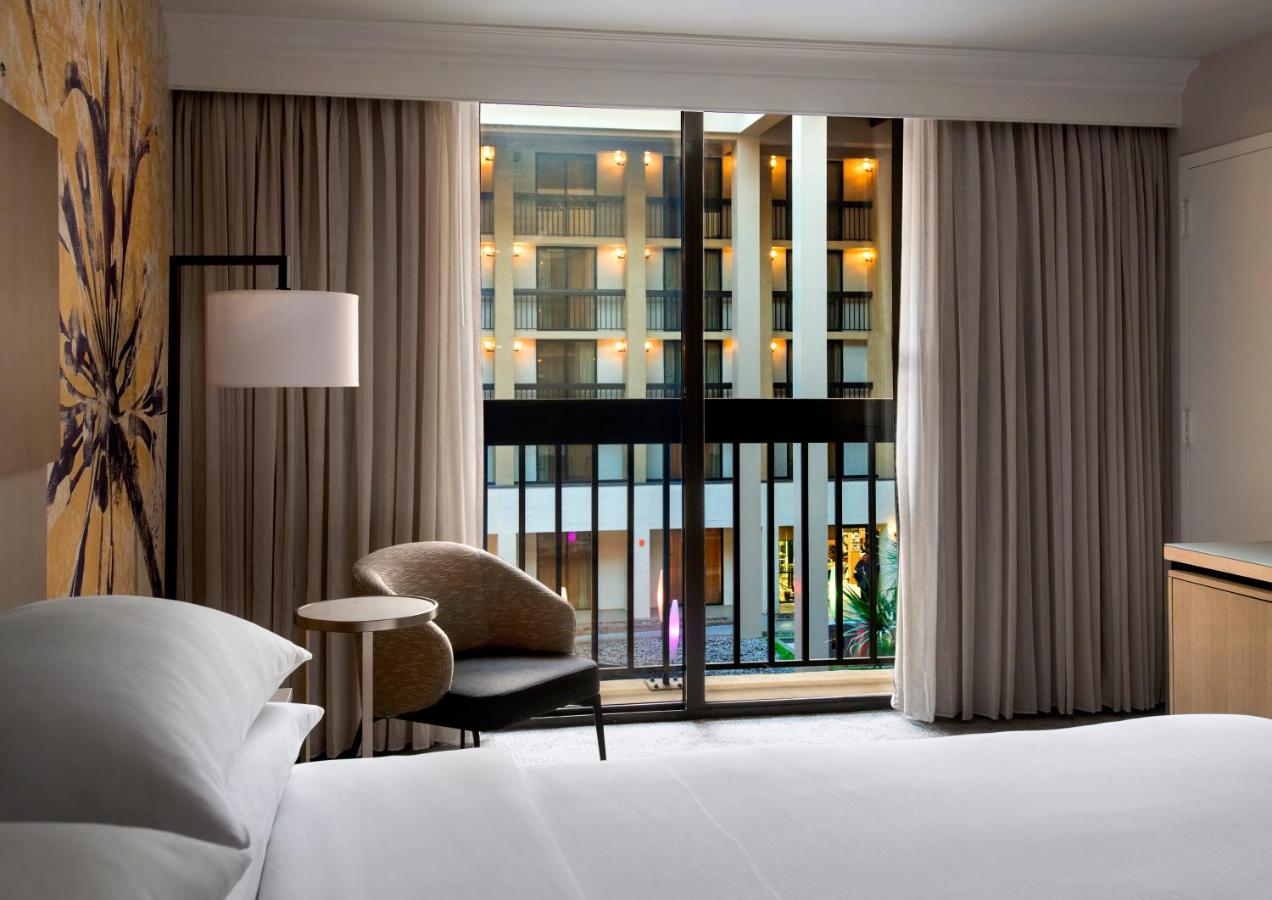 King Room with Atrium View and Balcony at Westchester Marriott