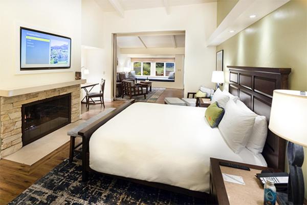Premier King Suite at The Quail