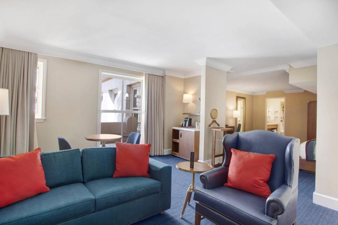 One-Bedroom Suite at Hotel Paso Del Norte, Autograph Collection