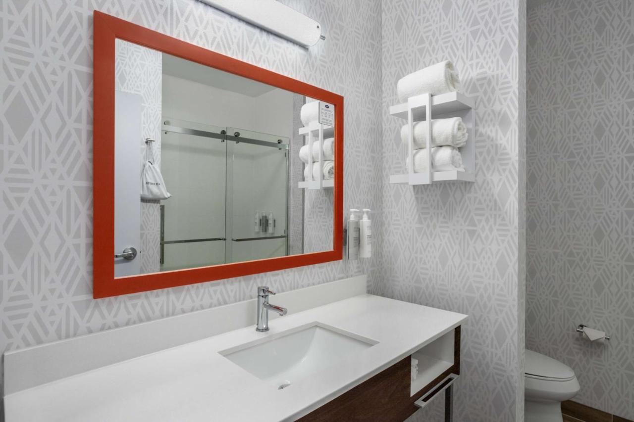 King Room - Non-Smoking at Hampton Inn & Suites Muncie