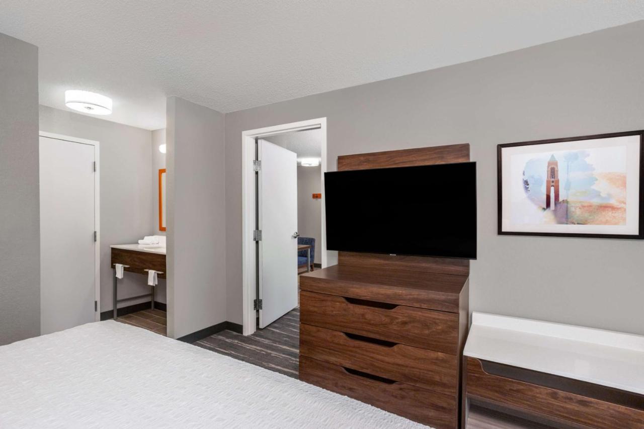 King Suite with Sofa Bed - Non-Smoking at Hampton Inn & Suites Muncie