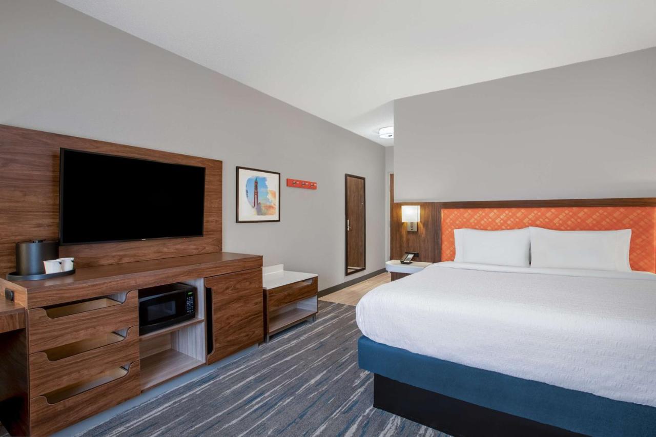 King Room - Non-Smoking at Hampton Inn & Suites Muncie