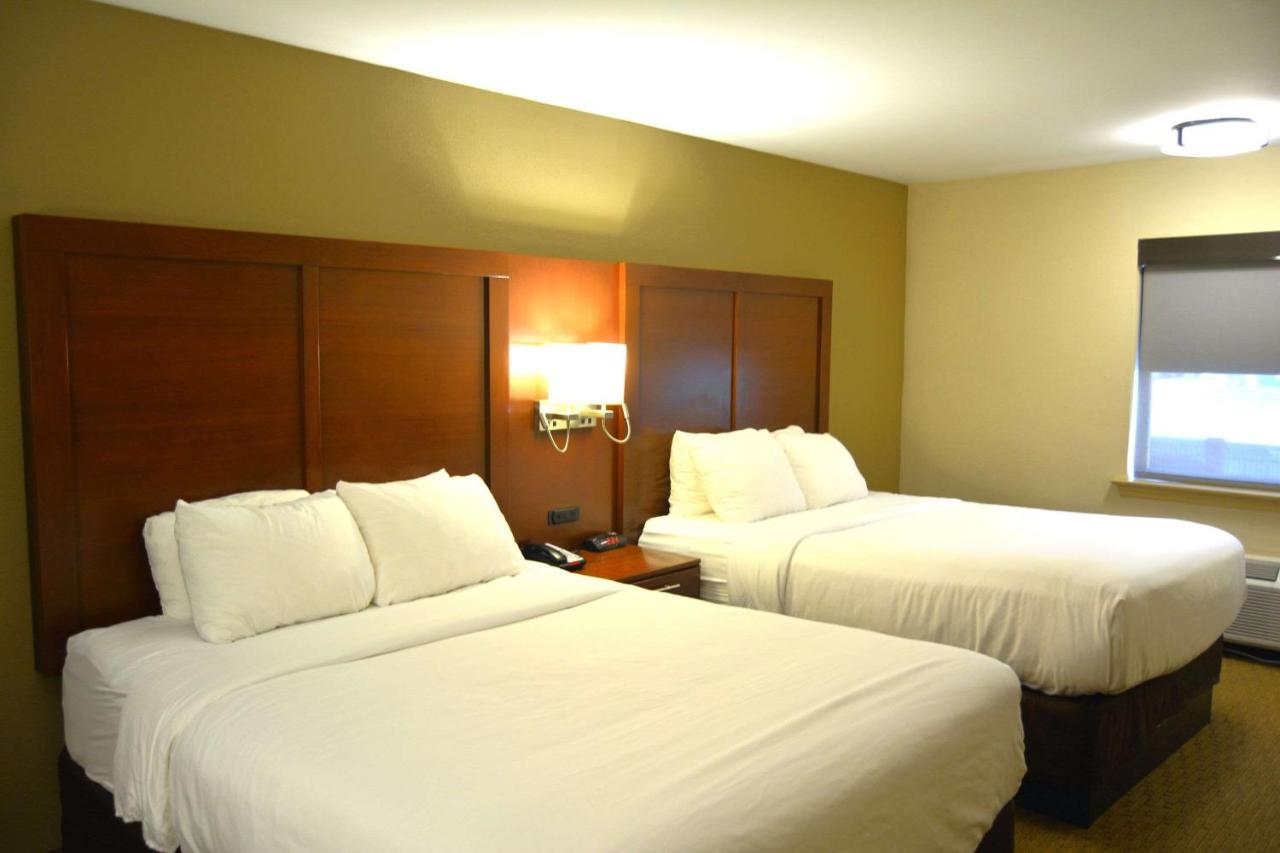Queen Room with Two Queen Beds - Non-Smoking at Comfort Inn Lancaster at Rockvale