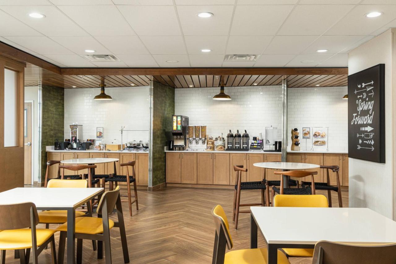 | Fairfield Inn & Suites by Marriott Salina