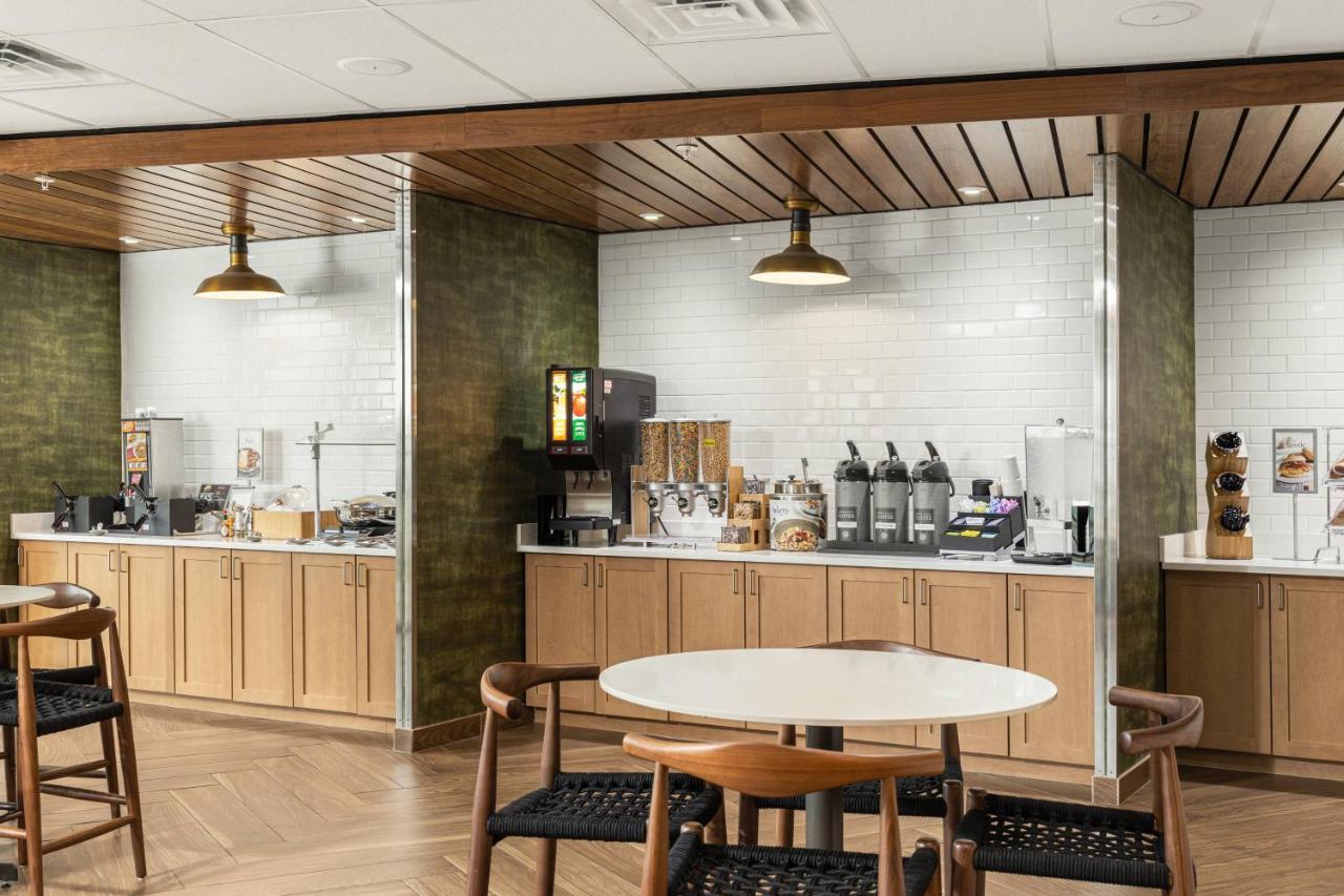 | Fairfield Inn & Suites by Marriott Salina