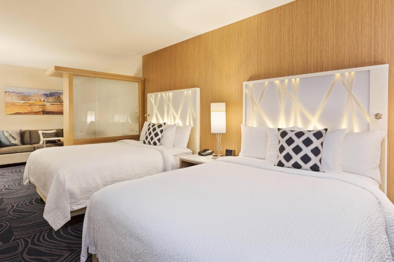 Queen Suite at Springhill Suites by Marriott Paso Robles Atascadero