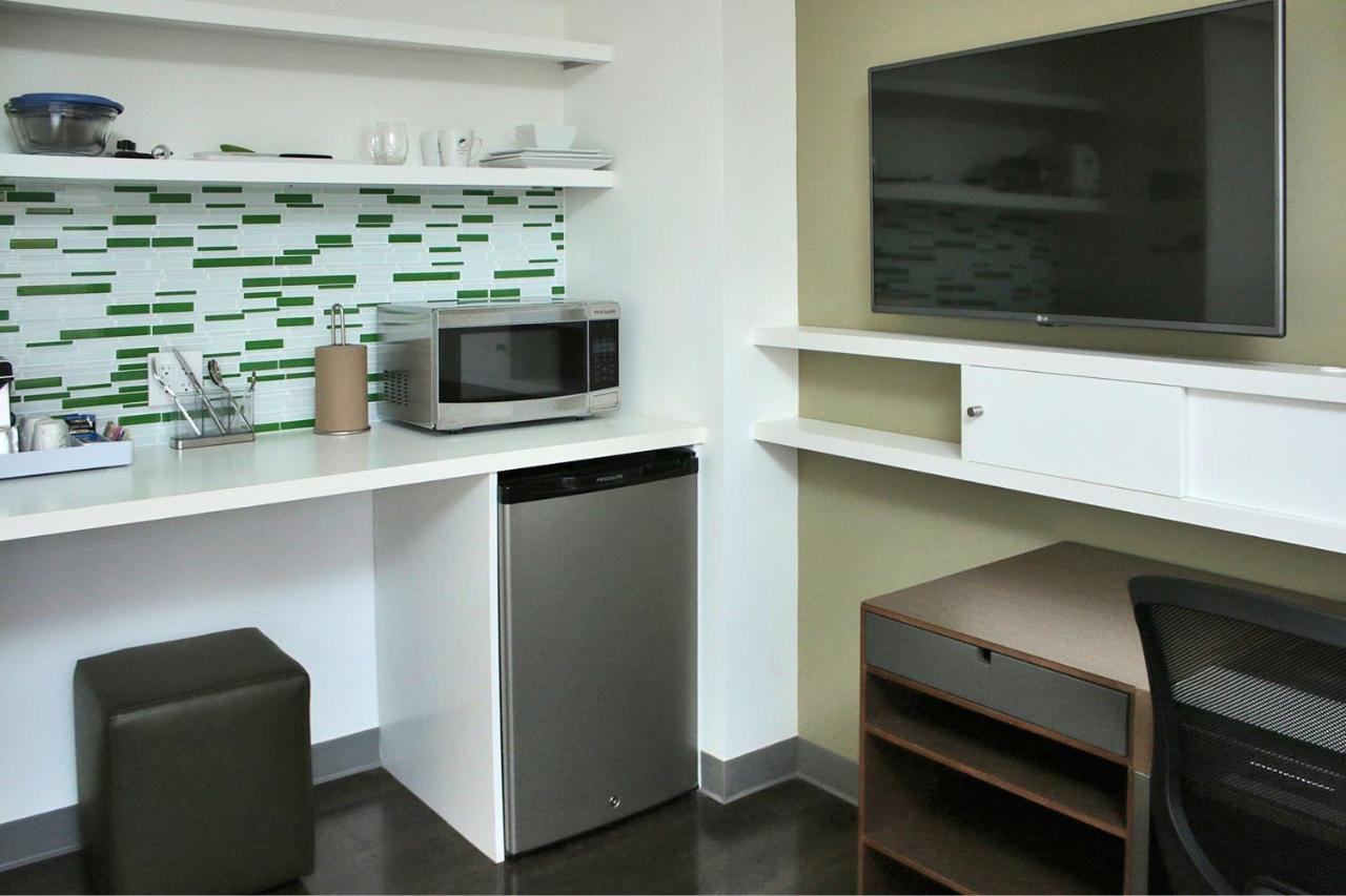 | Element Miami Doral