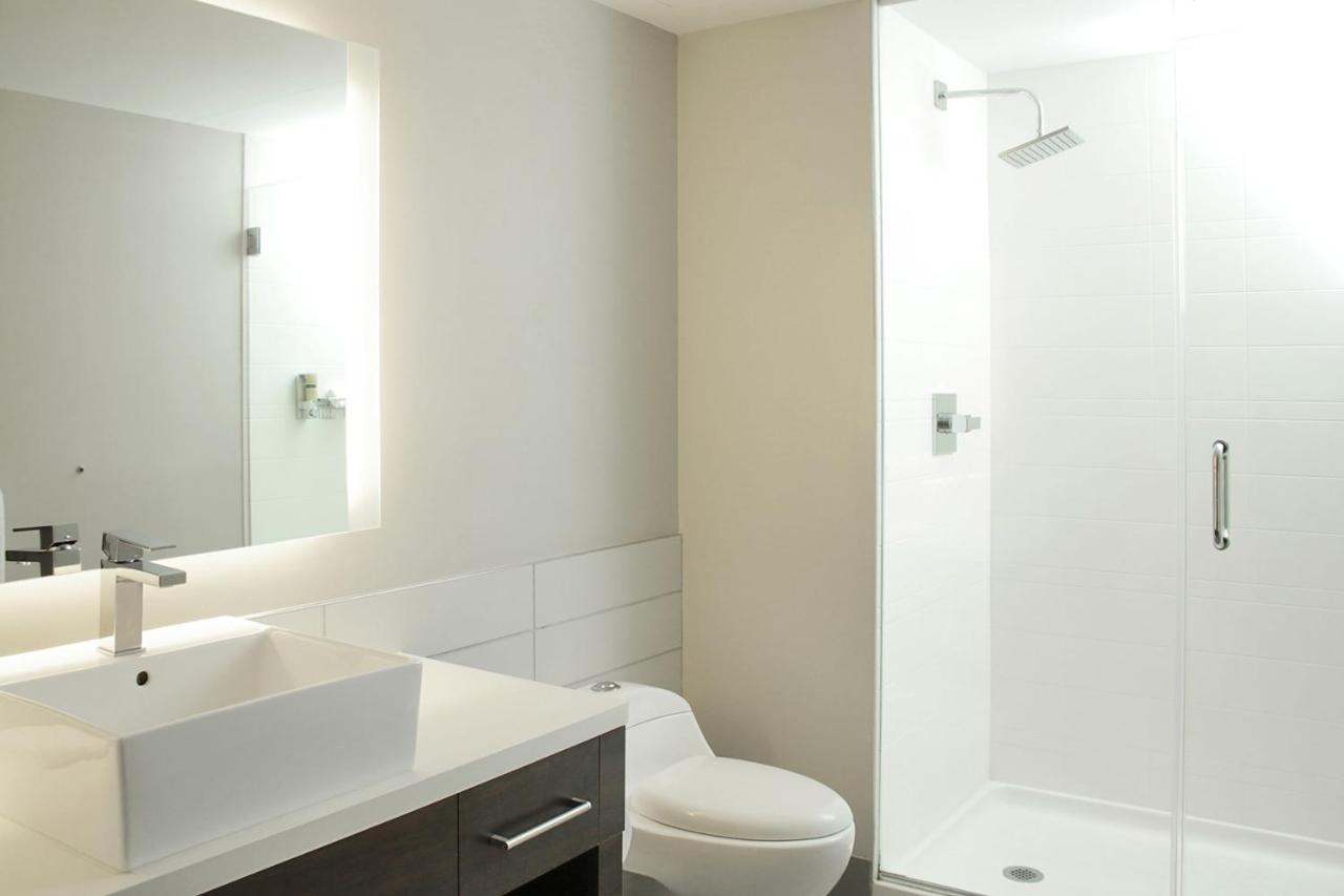 | Element Miami Doral