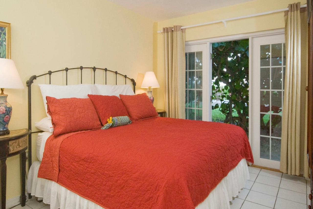  | Beach Place Guesthouses