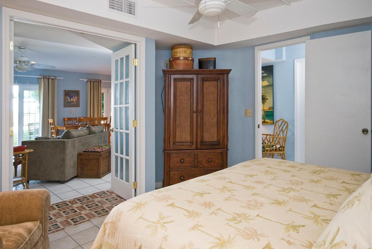  | Beach Place Guesthouses