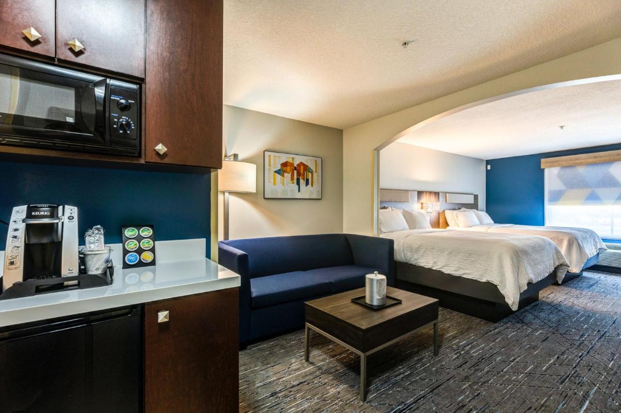 Suite - Mobility Access/Hearing Accessible at Holiday Inn Express Salinas by IHG